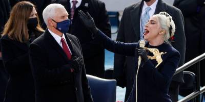 В золотой микрофон. Леди Гага спела гимн США на инаугурации Джо Байдена