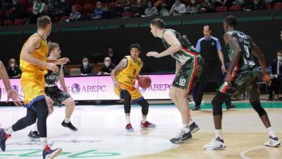 УНИКС обыграл «Гран Канарию» в матче баскетбольного Еврокубка