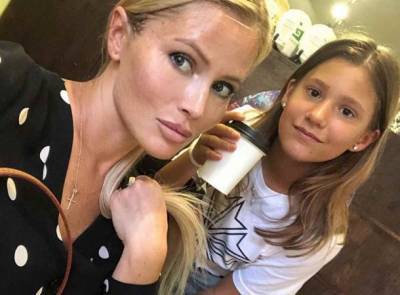 Дана Борисова рассказала, что бывший муж прекратил общение с их дочерью