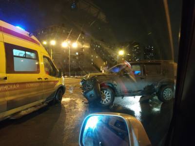 В Петербурге столкнулись сразу четыре автомобиля