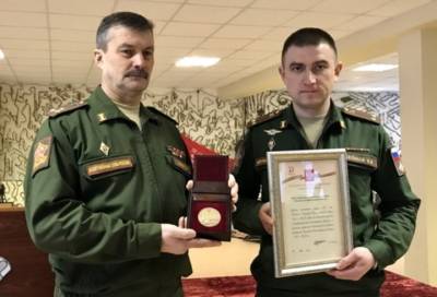 Военные поисковики Ленобласти получили награды с подписью президента