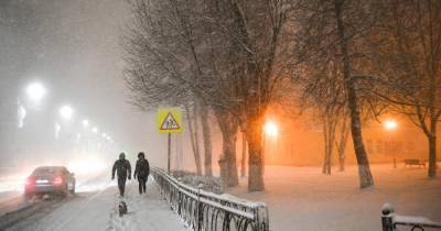 Москвичам пообещали снегопады и гололедицу в четверг
