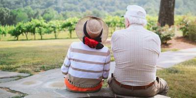 Ученые выделили три полезные привычки долгожителей