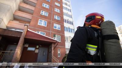 В Витебске при пожаре в многоквартирном доме погиб мужчина