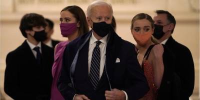 Камала Харрис - Joshua Roberts - Джо Байден - Бадйен подписал указ об обязательном ношении масок в течение 100 дней - nv.ua - США