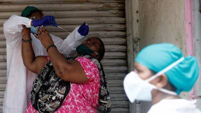Индия начала поставки вакцины от COVID-19 странам Южной Азии