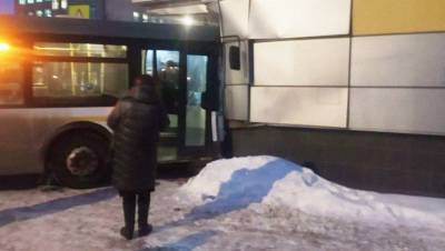Число пострадавших в ДТП с автобусом в Электростали достигло 10 человек