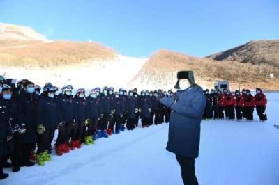 Си Цзиньпин проверил спортивные объекты, где пройдет Зимняя Олимпиада 2022