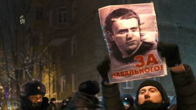 В Сургуте стороннику Навального угрожали сотрудники центра "Э" и ФСБ