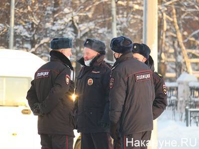 Житель Екатеринбурга отправится в колонию за оскорбление полицейских, не давших ему закурить