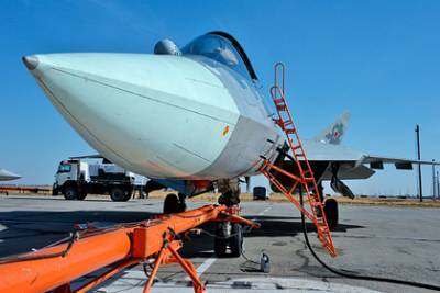 Россия официально получила первый серийный Су-57