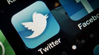 "Твиттер" заблокировал аккаунт китайского посольства в США