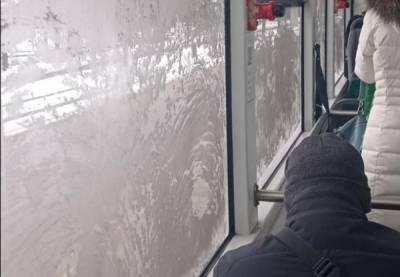 Львовяне замерзают в обледенелых троллейбусах города, терпение на исходе: "Нет отопления - нет оплаты за проезд" - lviv.politeka.net - Львов