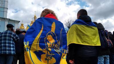 Украинские власти перешли к насильственному насаждению государственного языка