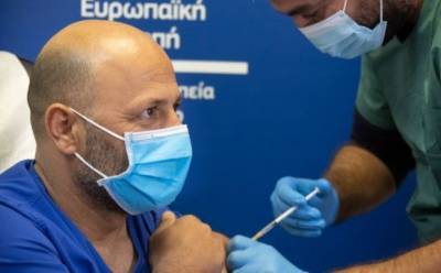 Кипр делает много тестов, но отстает в вакцинации