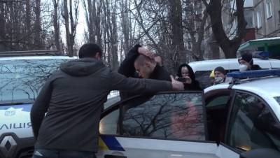 Разбил отрезанной головой машину: Названы подробности убийства в Одессе