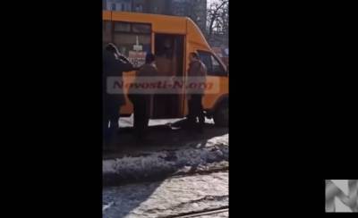 Пьяный житель Николаева устроил потасовку в маршрутке