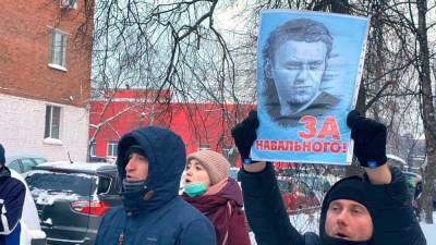 В российских вузах студентам угрожают отчислением за участие в митингах в поддержку Навального