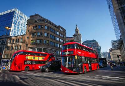 Лондон поднимает цены на общественный транспорт