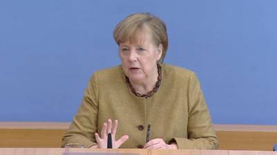 Меркель предложила помощь в регистрации "Спутника V" в Германии