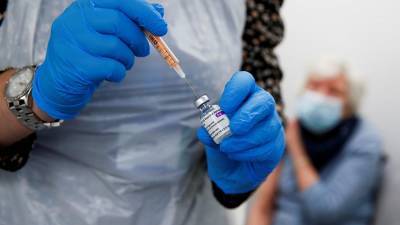 В Великобритании более 4,6 млн человек сделали прививки от коронавируса