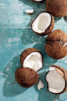 Дары природы: чем полезна кокосовая вода для волос