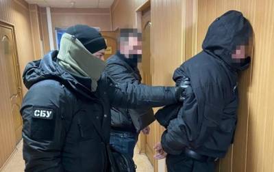 Чиновника Киевводоканала поймали на взятке