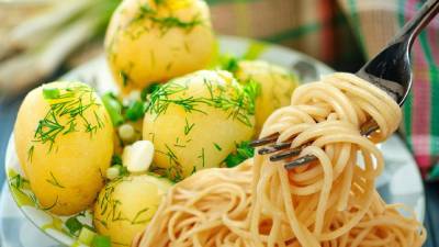 Регионам поручили сдерживать цены на макароны, яйца и картофель