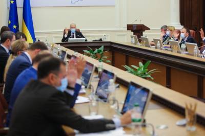 Украинским бюджетникам повысят зарплаты - проект решения Кабмина