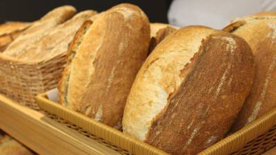 Порядка 4,5 млрд рублей выделят на сдерживание цен на муку и хлеб в России