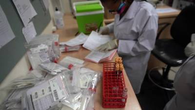 В ЮАР обнаружен устойчивый к антителам штамм коронавируса