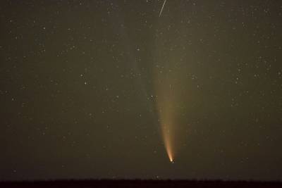 Через год астраханцы смогут увидеть яркую комету
