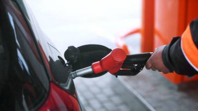 В Росстате сообщили о росте цен на бензин