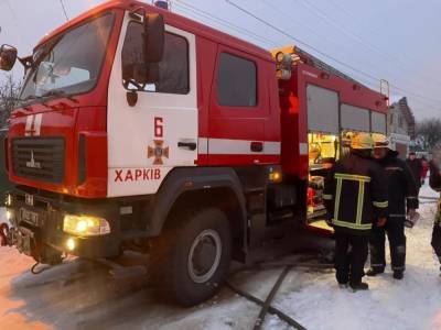 Людей из горящего в Харькове дома престарелых выносили соседи