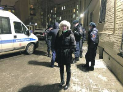 В Петербурге несогласных проверяют на ковид с помощью полиции