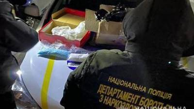 Юные дилерки на Запорожье продавали наркотики через Телеграм: изъяли товара на 7 миллионов