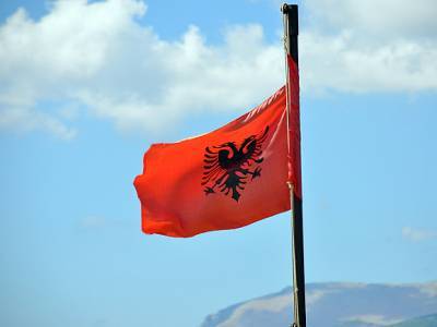 «Нарушал антиковидные меры»: из Албании выдворяют российского дипломата