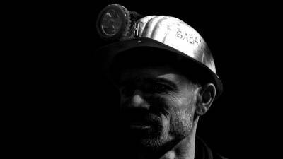 Тела двоих человек нашли после обрушения горной породы на шахте в Кузбассе