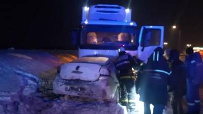 Семья с двумя детьми погибла в ДТП с грузовиком в Башкирии