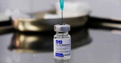 В Пакистане готовятся одобрить использование вакцины "Спутник V"