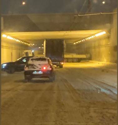 В тоннеле на Московском шоссе в Рязани произошло ДТП