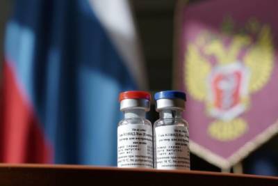 Вакцина "Спутник V": как власть должна обезопасить украинцев от этого химического оружия