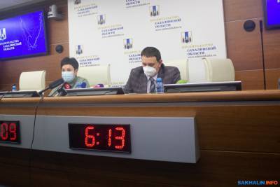 Кузнецов и Фунтусова расплывчато ответили про обязательную вакцинацию от ковида