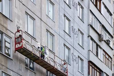 Капитальный ремонт возобновили в многоквартирных домах в Москве