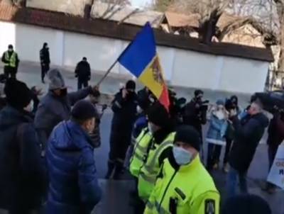 «Язык оккупантов» - в Кишиневе националисты протестуют против придания русскому языку особого статуса