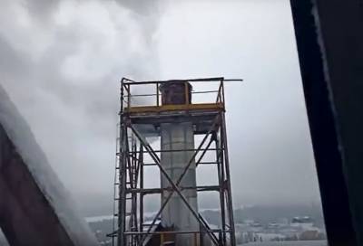 Росприроднадзор начал проверку из-за жалоб жителей поселка Дубровка на едкий дым