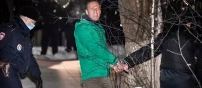 Век свободы не видать. Соратники помогли отправить Навального за...