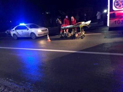 На Львовщине водитель легковушки насмерть сбил пешехода: фото