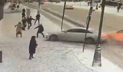 Лихач на Audi сбил актрису Лилию Загорскую на тротуаре в центре Москвы