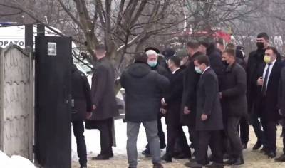 Пожар в Харькове: Зеленский прибыл к дому престарелых